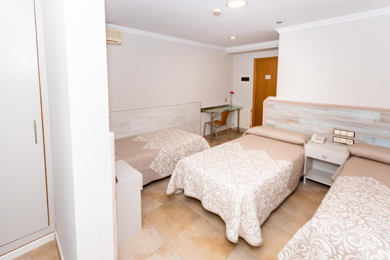 Hostal Viky Madrid Dış mekan fotoğraf